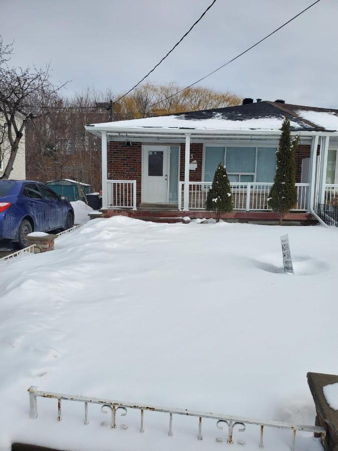 Maxwell Esabu Apartment Toronto Luaran gambar