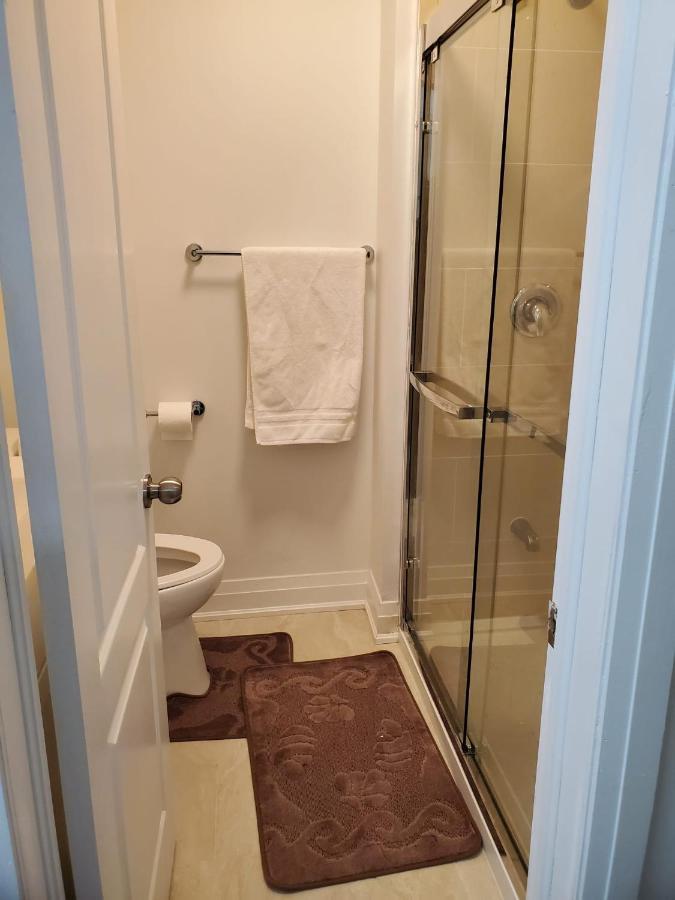 Maxwell Esabu Apartment Toronto Luaran gambar
