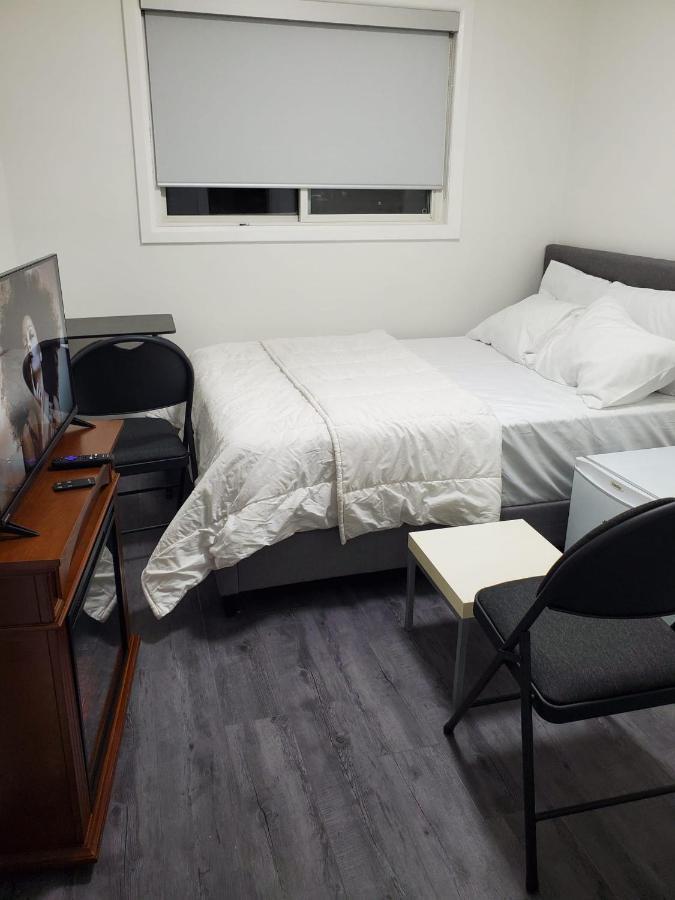Maxwell Esabu Apartment Toronto Luaran gambar